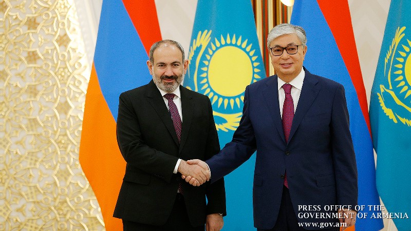 Փաշինյանը Ղազախստանի նախագահի հետ հեռախոսազրույցում քննարկել է հայ-ադրբեջանական սահմանին ստեղծված իրավիճակը