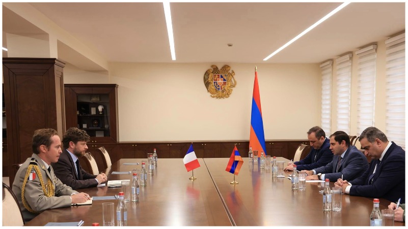 Քննարկվել են պաշտպանության բնագավառում Հայաստան-Ֆրանսիա համագործակցության ներկայիս ընթացքին և ապագա ծրագրերին առնչվող հարցեր (տեսանյութ, լուսանկարներ)