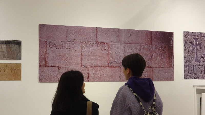 «Պատը՝ հայերեն» ցուցահանդեսը՝  ճարտարապետության ազգային թանգարան-ինստիտուտում (լուսանկարներ)