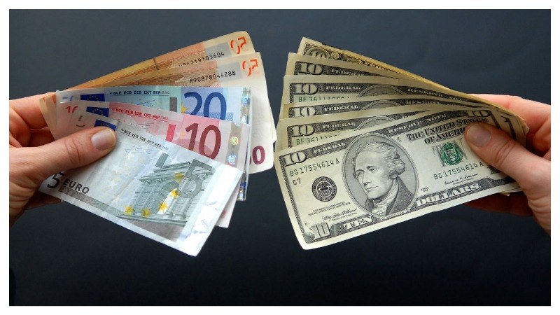 Եվրոն ու ռուբլին արժեզրկվել են, դոլարը՝ թանկացել