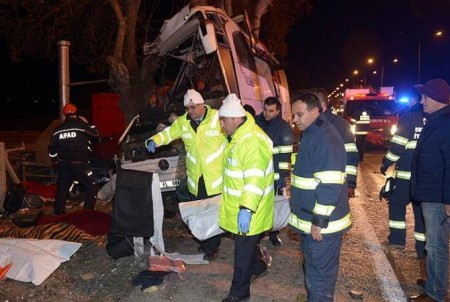 Թուրքիայում զբոսաշրջիկների ավտոբուս է վթարվել. կա 13 զոհ