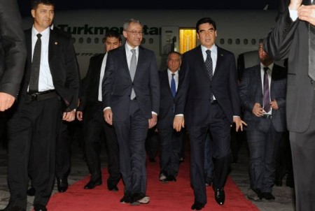 Պաշտոնական այցով Հայաստան է ժամանել Թուրքմենստանի նախագահ Գուրբանգուլի Բերդիմուհամեդովը