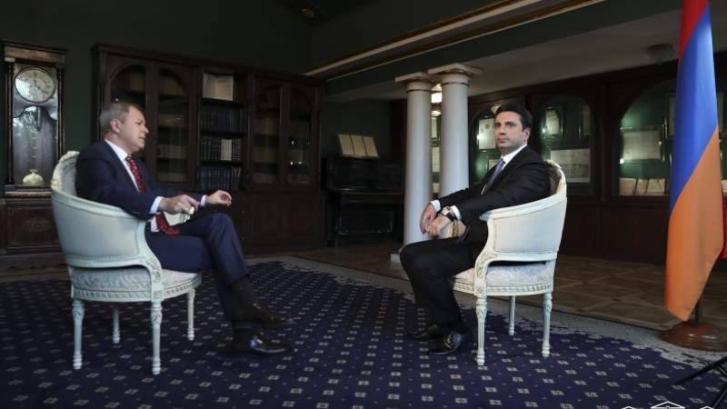 Ալեն Սիմոնյանի հարցազրույցը ռուսական «РБК» հեռուստաընկերությանը (տեսանյութ)