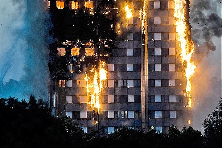 Пожар в сгоревшей жилой башне в Лондоне начался из-за холодильника