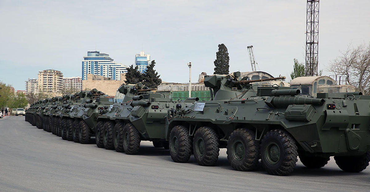 Россия поставила в Азербайджан новую партию оружия и военной техники