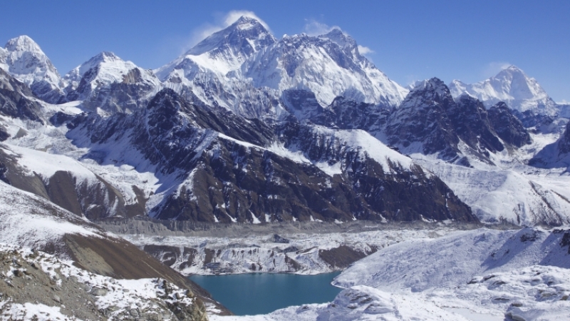 Четверо альпинистов погибли в палатке на Эвересте