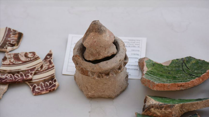 Անիի ավերակներում հայտնաբերվել են միջնադարյան խեցեգործական նմուշներ (լուսանկարներ)
