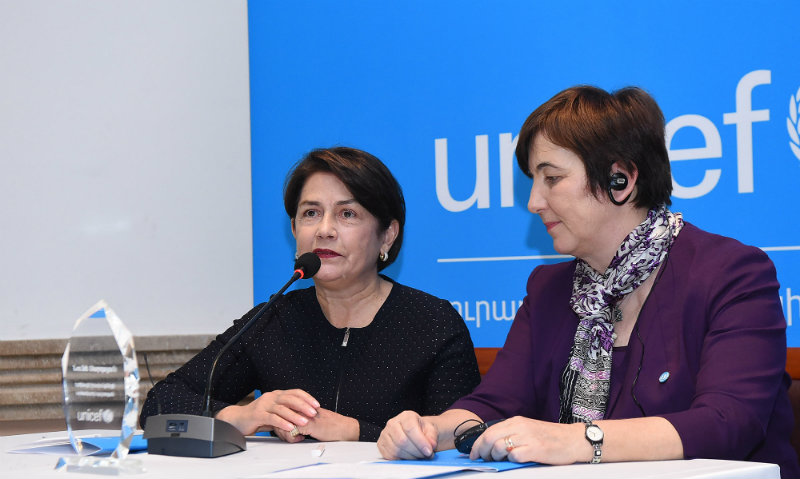ՀՀ նախագահի տիկինը նշանակվեց Հայաստանում երեխաների իրավունքների արտակարգ պաշտպան  