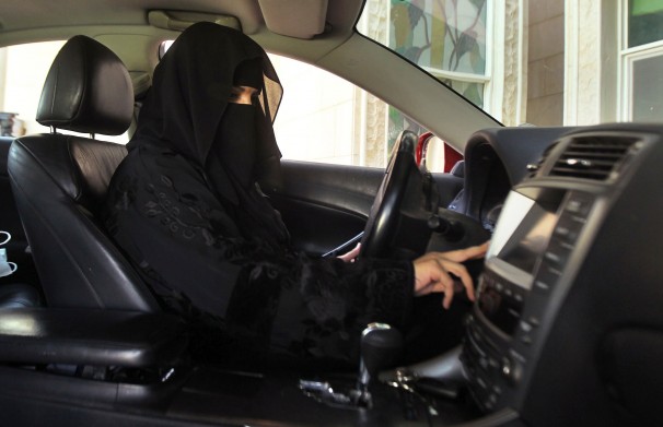 Սաուդյան Արաբիայում կանանց թույլ կտան բեռնատար և մոտոցիկլետ վարել