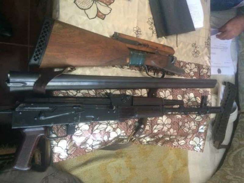 Աշոցք գյուղում իրավապահները հայտնաբերել և առգրավվել են ապօրինի պահվող զենք-զինամթերք 