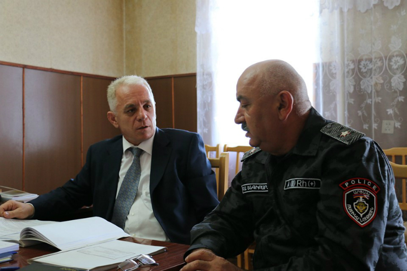 Մեկնարկել են ԱՀ ոստիկանության պետ Լևոն Մնացականյանի այցելությունները ոստիկանության ստորաբաժանումներ (լուսանկարներ)