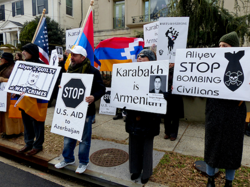 Վաշինգթոնի հայ համայնքը բողոքի ակցիա է իրականացրել Ադրբեջանի դեսպանատան դիմաց