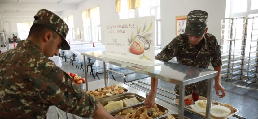 Թվով 11-րդ զորամասն անցավ զինվորների սննդի կազմակերպման նոր համակարգին (տեսանյութ)
