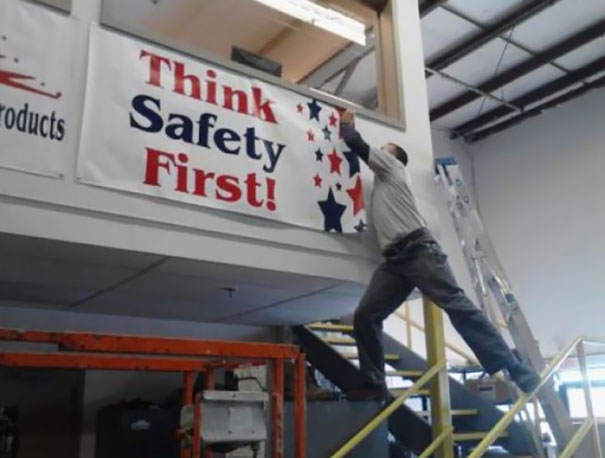 workplace-safety-fails-men-accident-waiting-to-happen-28-58d0f64293430__605.jpg
