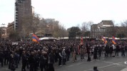 Երևանում առաջին ցույցից արցախցիները դժգոհ էին. «Իրավունք»